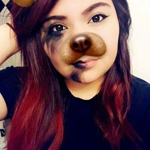 Meet your Posher, Alicia